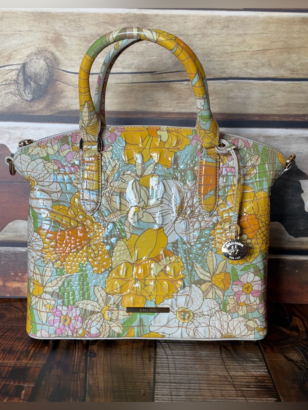 Limited Edition Brahmin DAFFODIL MED DUXBURY NWT Yellow White flowers FIRM